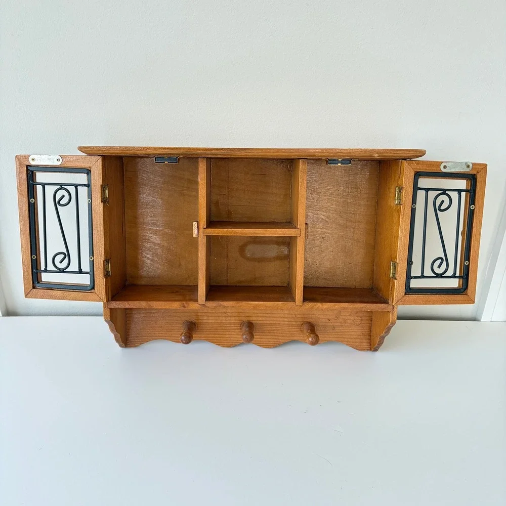N/A vintage wooden